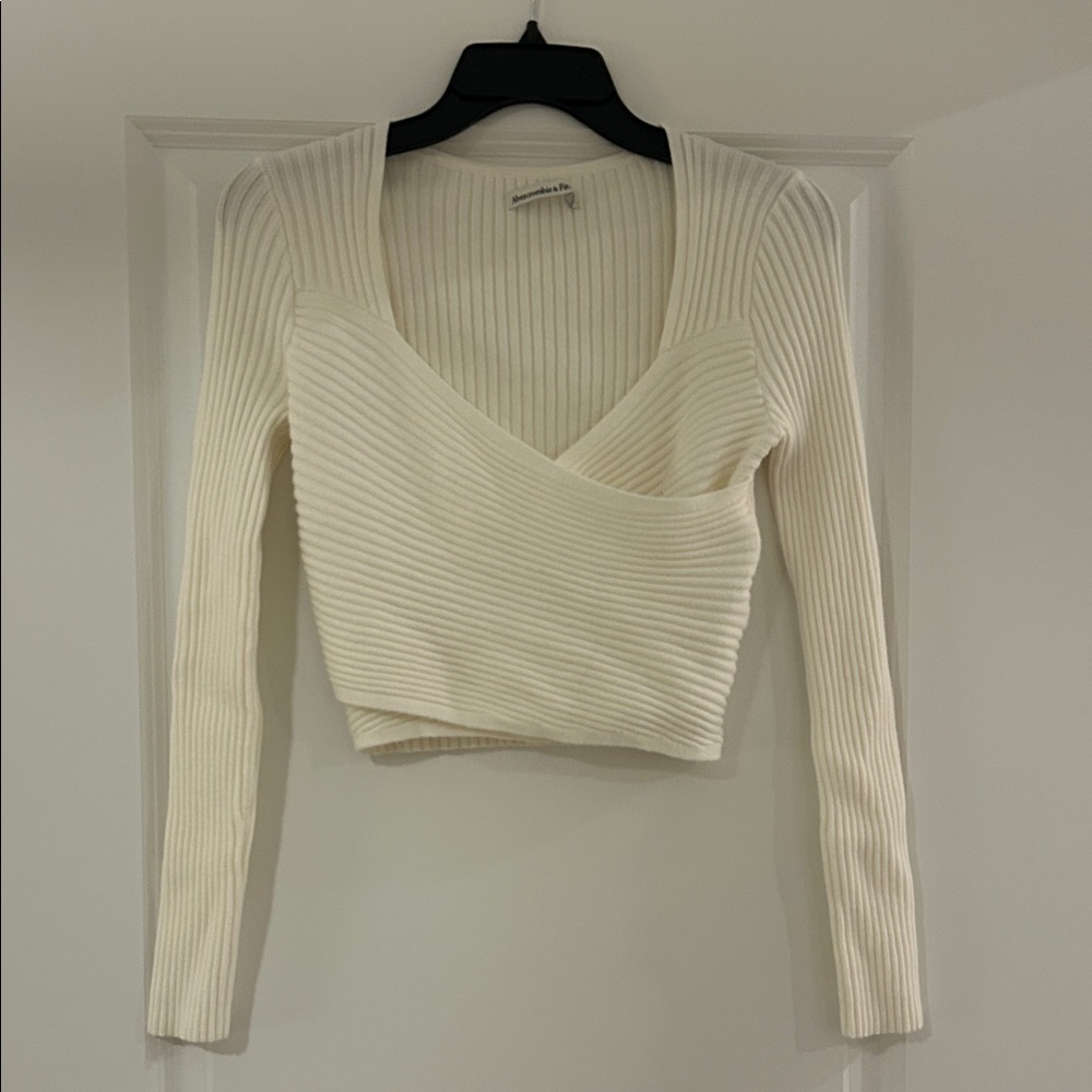 Abercrombie & Fitch Cream Ribbed Crop Top